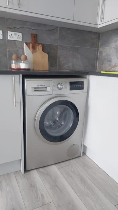 Appartamento Newly Refurbished Flat In The Heart Of Londra